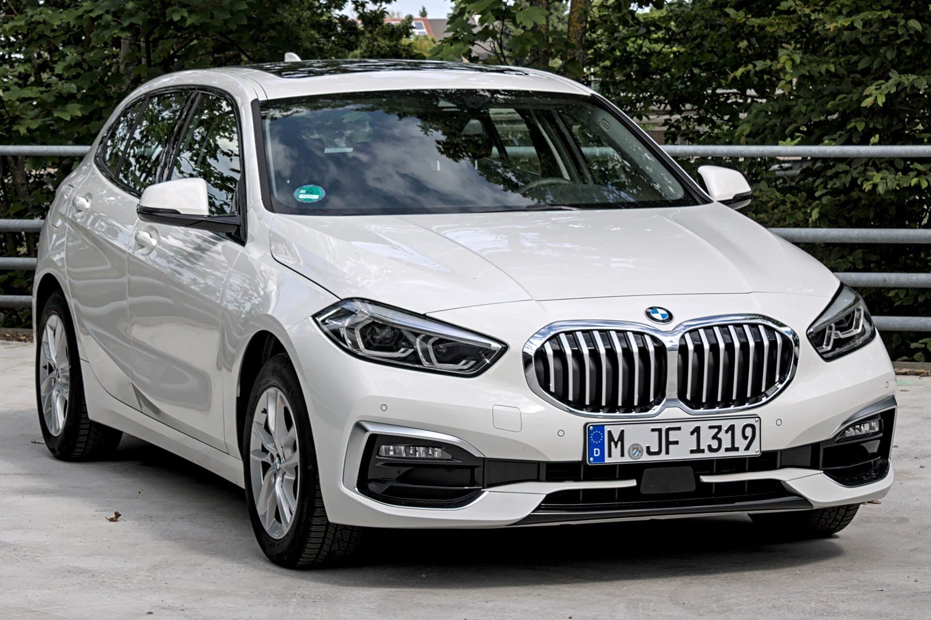 BMW 118i in Alpinweiß