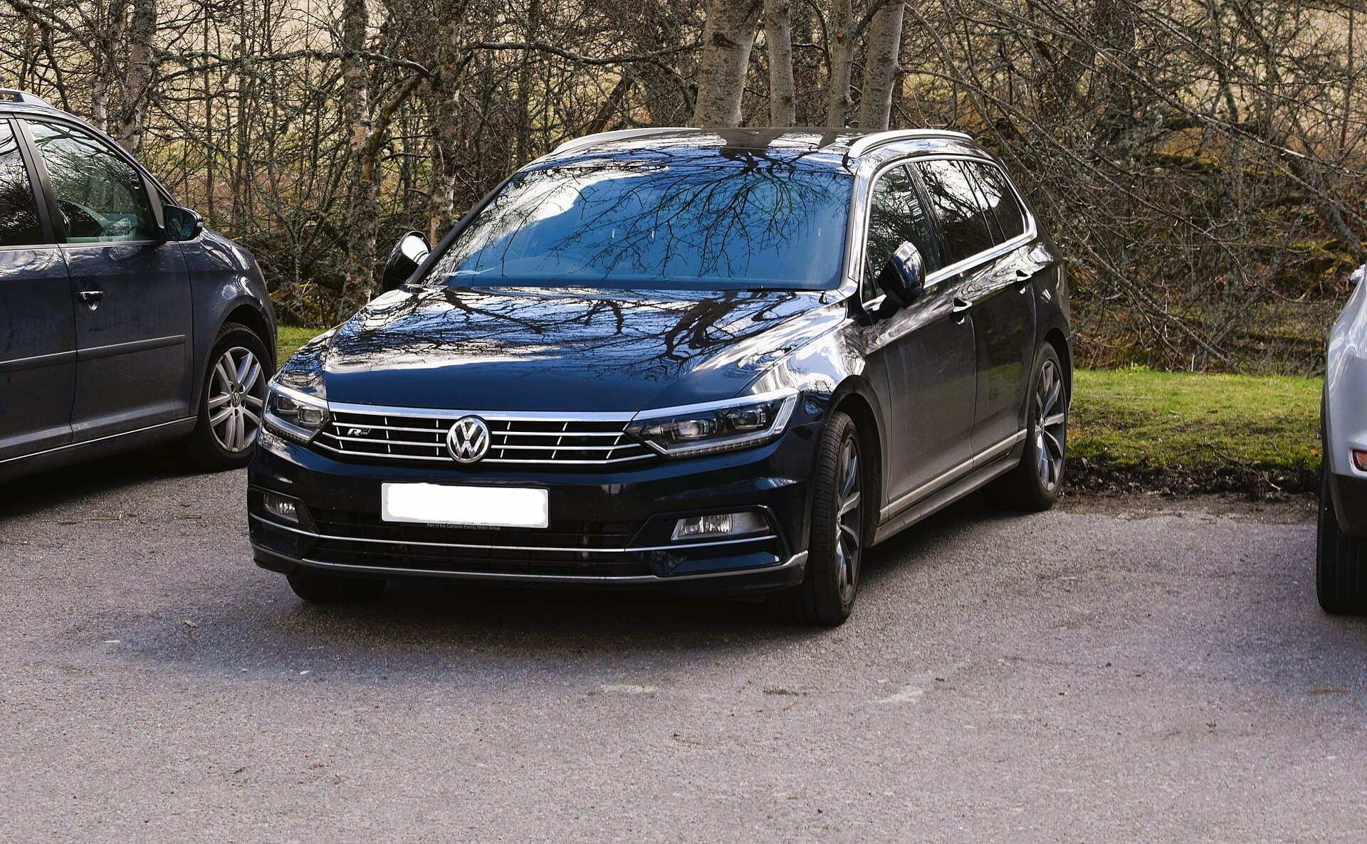 Volkswagen Passat Variant 2.0 TDI in Blau Metallic